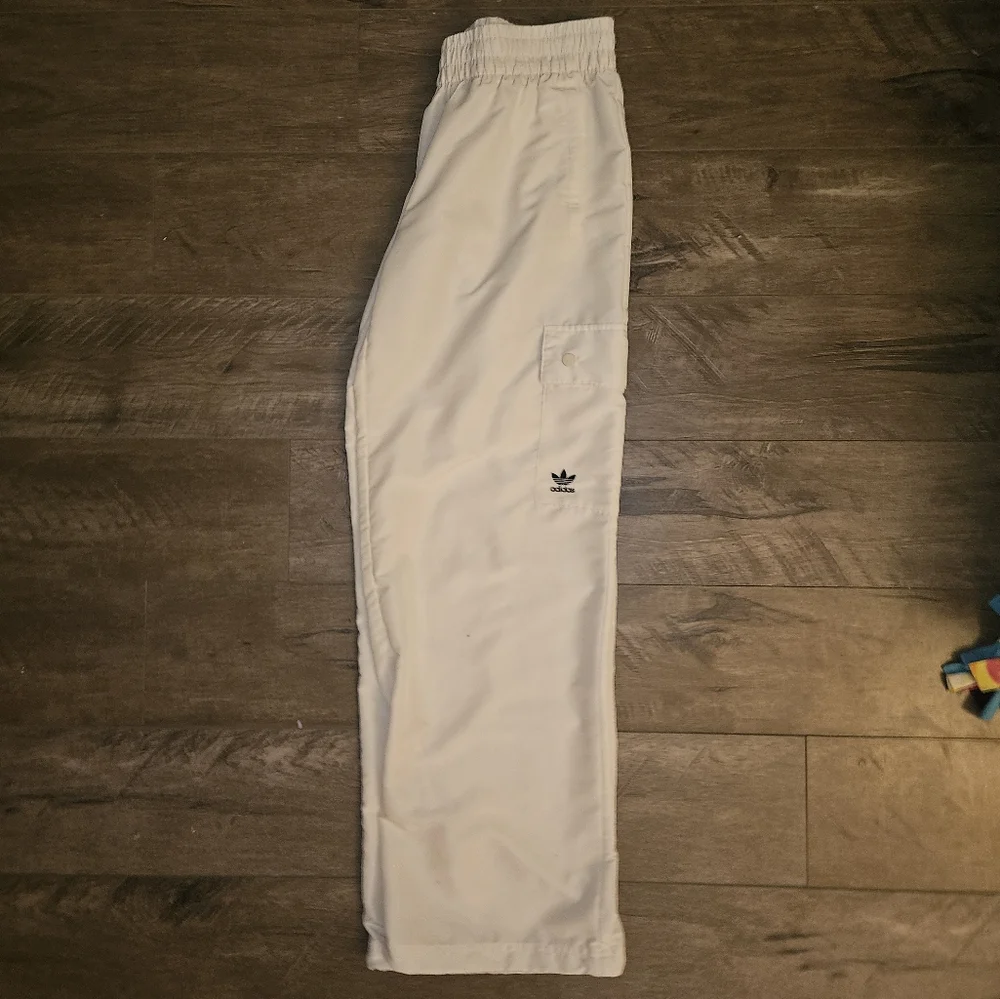 Adidas Off-White Wide Leg Cargo Pants - Size Mediun - Picture 7 of 10